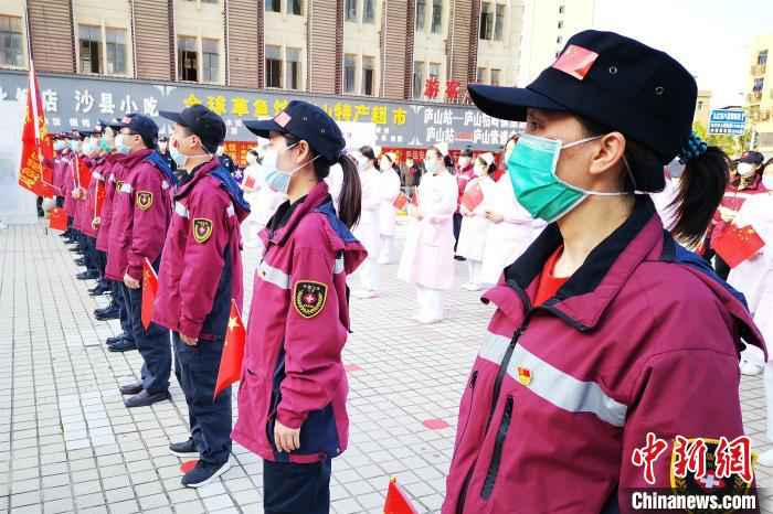  江西最后一批援助湖北防疫队员平安凯旋